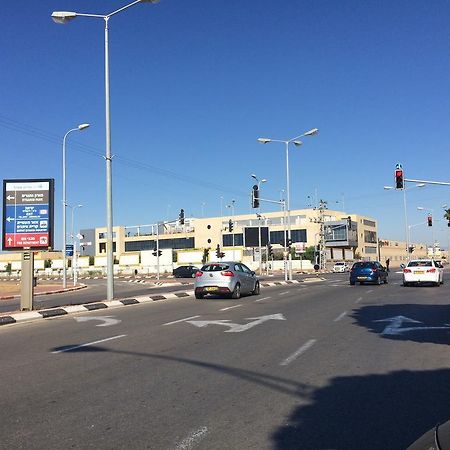 Cozy Jabotinsky Studio In Asjdod Buitenkant foto
